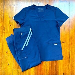 FIGS XS/SP NAVY BLUE SCRUBS SET